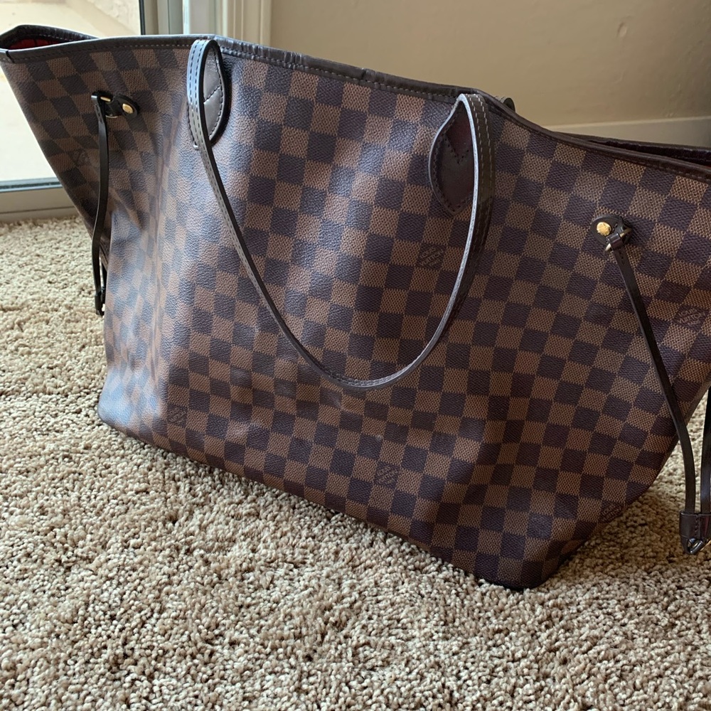 Louis Vuitton Neverfull bag